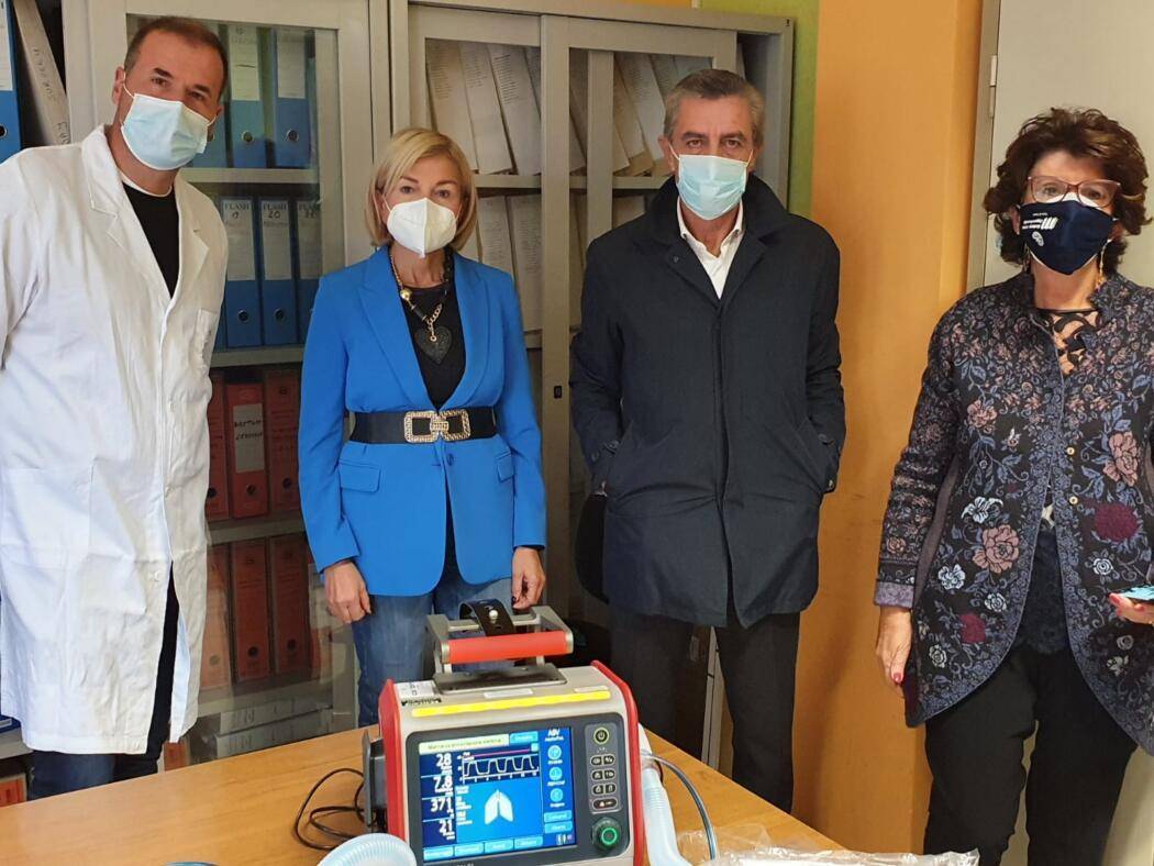 COVID: ROTARY CLUB VASTO DONA VENTILATORE ALL’OSPEDALE
