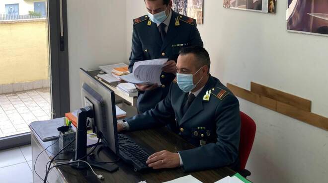 L’AQUILA: TRUFFA DA OLTRE 2 MILIONI AI DANNI DI UNA BANCA, DENUNCIATO LEGALE RAPPRESENTANTE DELLA SOCIETA’