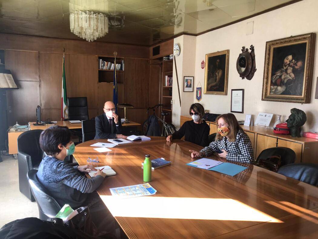 CHIETI: IL SINDACO FERRARA E L’ASSESSORE MARETTI INCONTRANO LA ONLUS DIRITTI DIRETTI