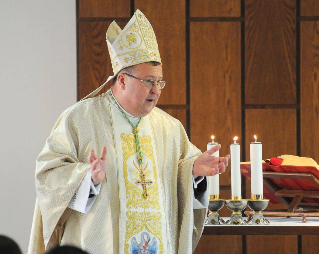 FESTEGGIAMENTI AD ASSISI PER SAN FRANCESCO: ALLA CERIMONIA IL VESCOVO DI TERAMO E COMUNE L’AQUILA