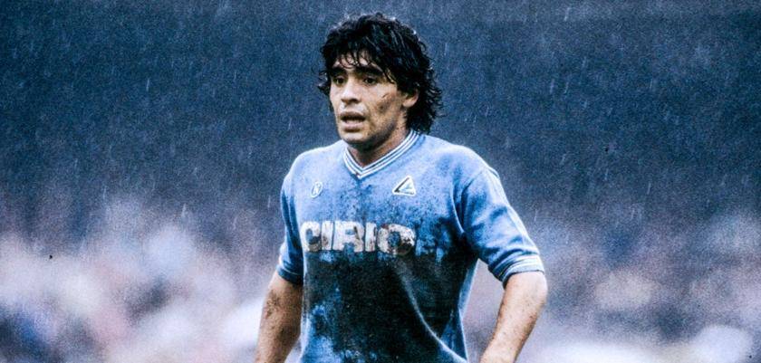 ADDIO A MARADONA: “LA MORTE DI UN DIO”, TRE GIORNI DI LUTTO NAZIONALE IN ARGENTINA