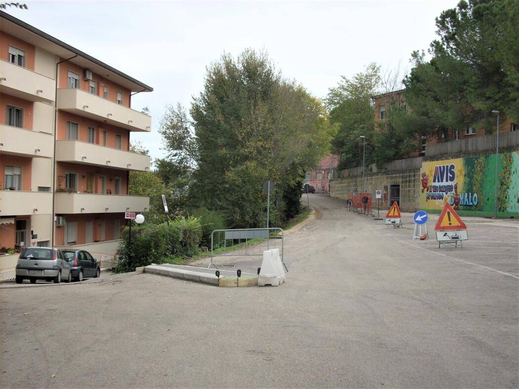 PIANELLA, LAVORI VIA CAVALIERI VITTORIO VENETO: FILIPPONE VS SINDACO, MINETTI AL CONTRATTACCO