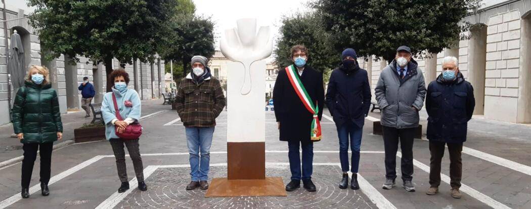 VASTO: IN CORSO NUOVA ITALIA “GENESI”, SCULTURA DI GIUSEPPE COLANGELO
