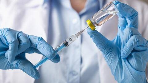 CORONAVIRUS: COMMISSIONE UE FIRMA ACCORDO SU VACCINO CON MODERNA