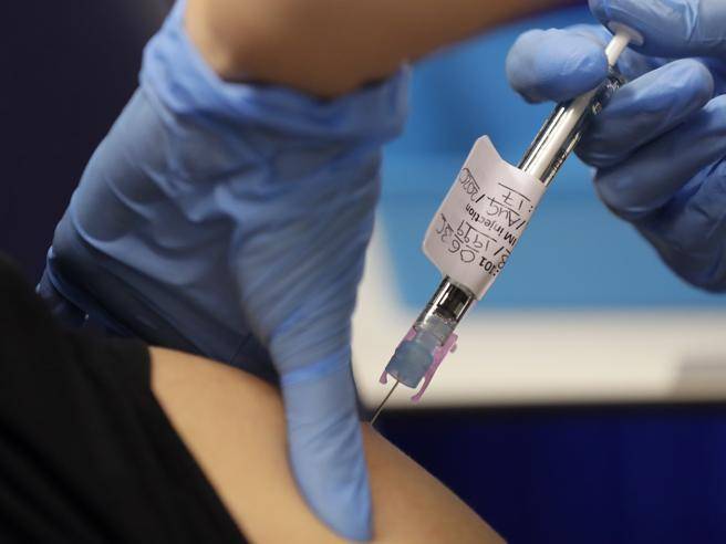COVID: VACCINO MODERNA EFFICACE AL 94,1%, AL 100% IN CASI SEVERI