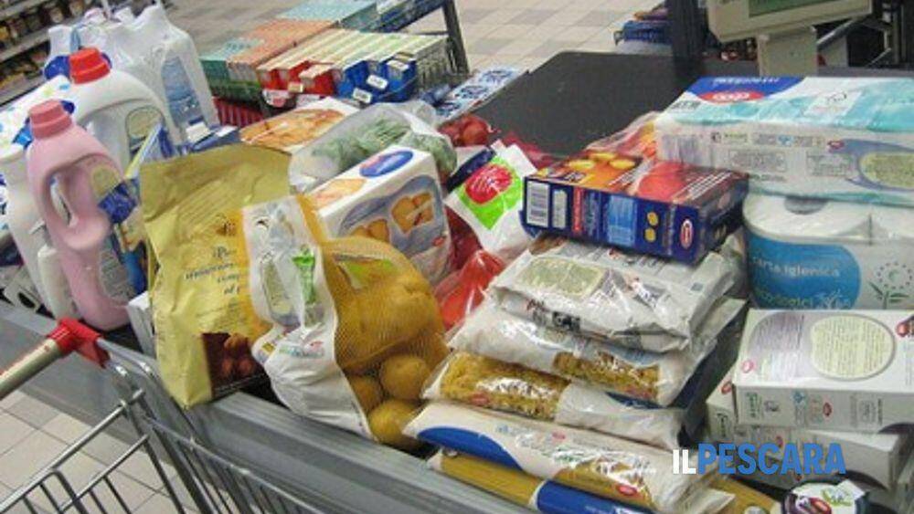 TERAMO, TORNA LA CAMPAGNA “SPESA SOLIDALE” DELLA CASA DEL POPOLO
