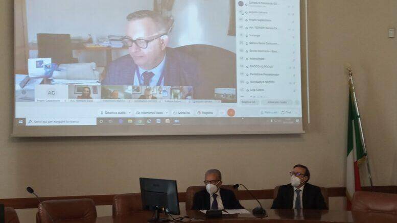 PESCARA: DAL 14 DICEMBRE ATTIVO SPORTELLO PER SOSTEGNO A CITTADINI, FAMIGLIE E IMPRESE