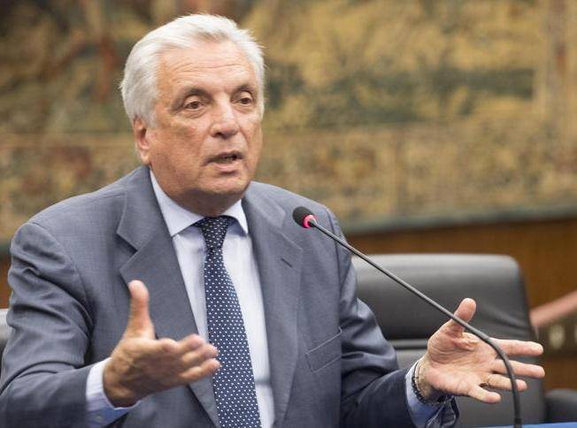 SCOMPARSA DIACONALE: D’ERAMO, “ABRUZZO ORFANO DI UNA FIGURA DI RILIEVO”