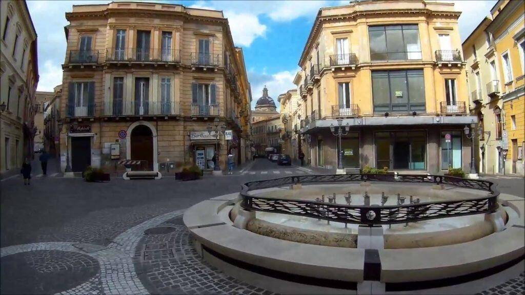 CHIETI: “SONO UNTORI NON COMPRATE DA LORO”, IN TRE A GIUDIZIO PER DIFFAMAZIONE E PROCURATO ALLARME
