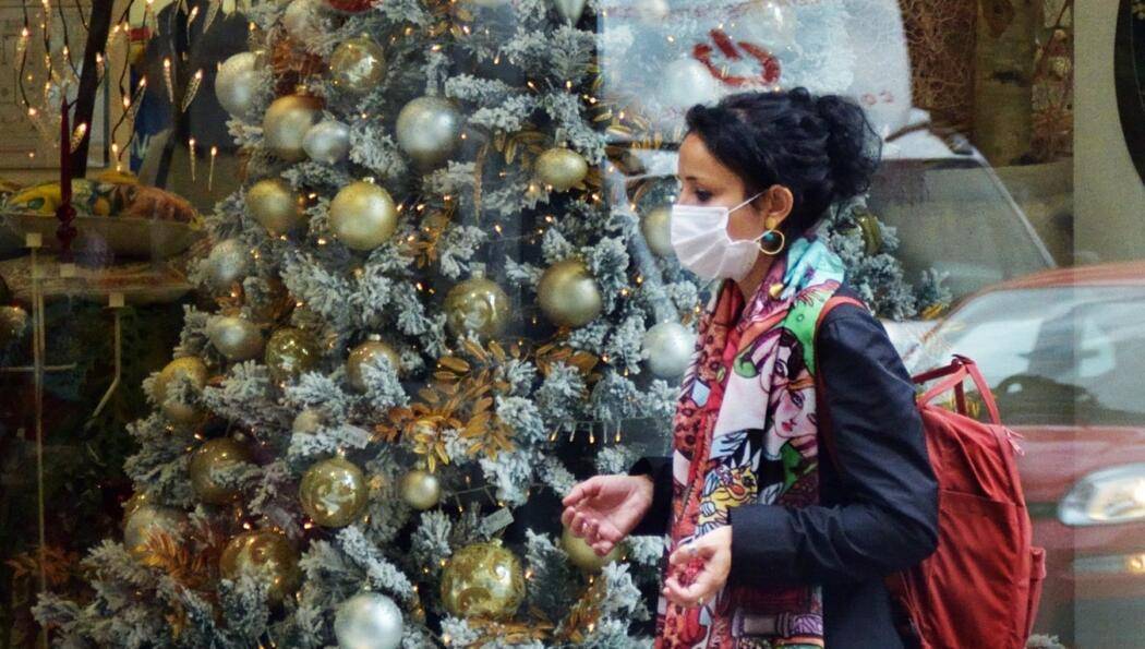 NATALE E CAPODANNO CON COPRIFUOCO: DPCM, VERTICE CON REGIONI POI CONTE FIRMA