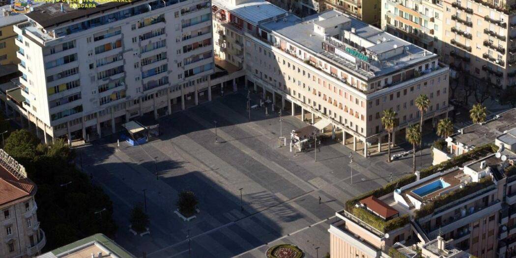 TRA BOLLETTE, GREEN PASS E “NORME RIDICOLE”: “PEGGIO DEL LOCKDOWN, IN ABRUZZO STRADE VUOTE”