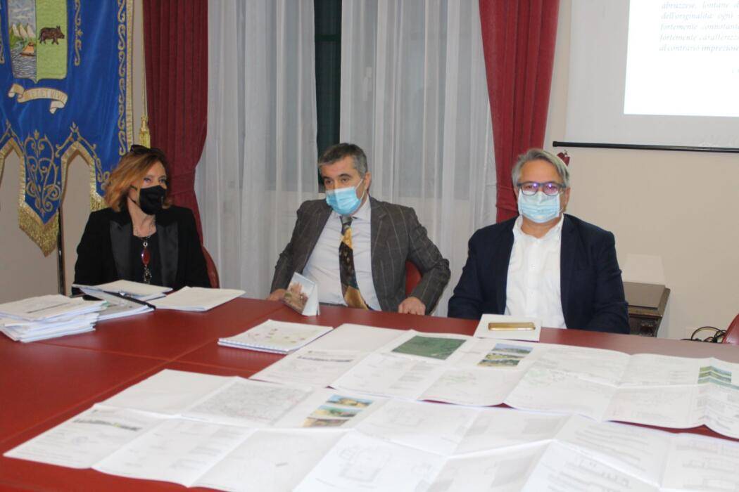 PROVINCIA PESCARA, RECUPERATI REPERTI STORICI: TRE THOLOS E QUATTRO CASE DI TERRA