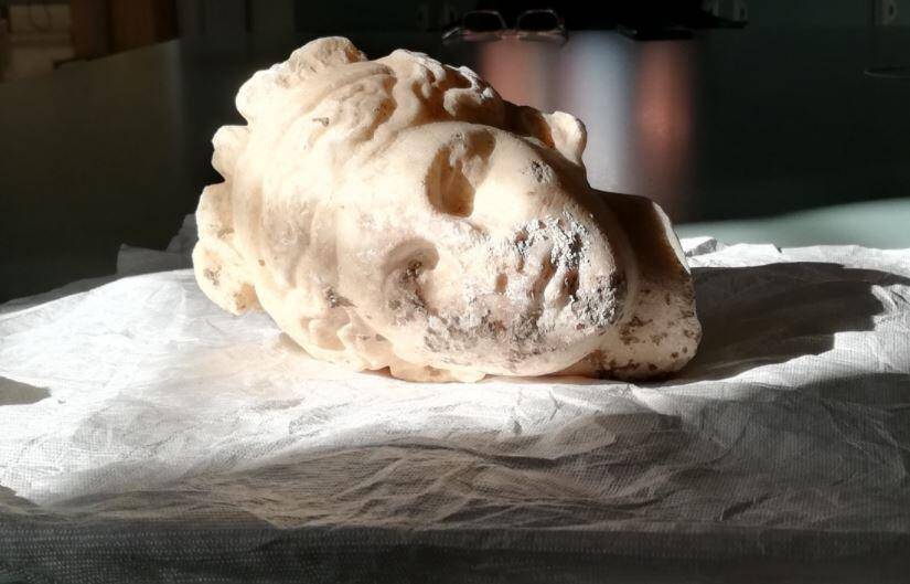 SCAVI IN PIAZZA A CHIETI: SPUNTA LA TESTA DI UNA VENERE ROMANA, TUTTI I “TESORI” SCOPERTI