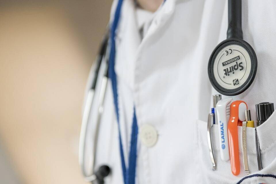 COVID: ARRIVA PROROGA DI TRE MESI PER MEDICI IN PENSIONE