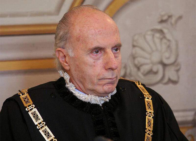 EX GIUDICE PAOLO MADDALENA, “PRIVATIZZARE E’ UN CRIMINE. SERVE RIVOLUZIONE COSTITUZIONALE”