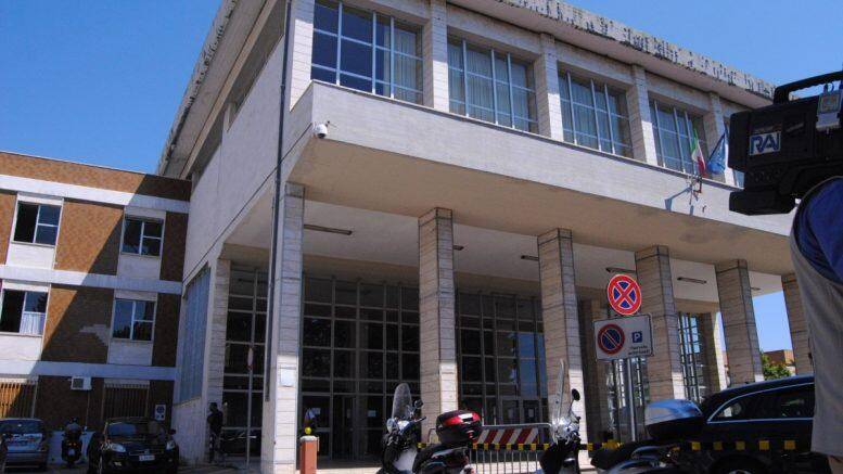 VASTO: BOTTE E MINACCE DI MORTE ALL’EX COMPAGNA E POSSESSO DI DROGA, 51ENNE IN TRIBUNALE
