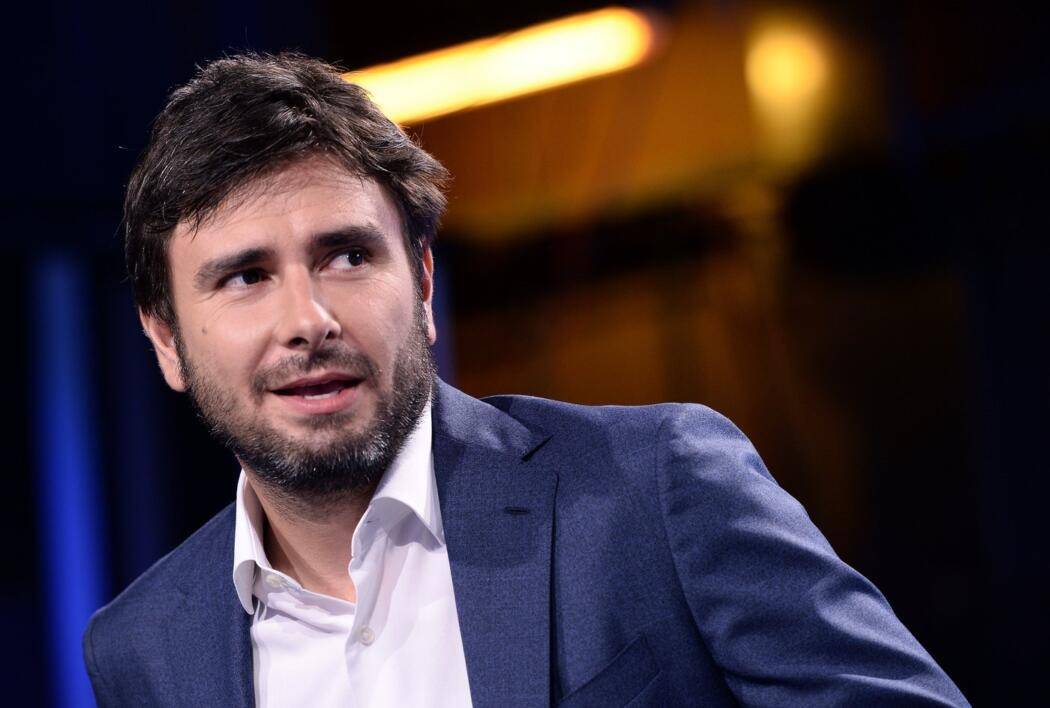 ELEZIONI, DI BATTISTA: “DECIDERO’ A GIORNI SE CANDIDARMI”