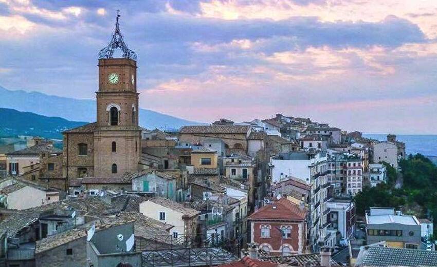 COVID ABRUZZO, COMUNI IN ZONA ROSSA “LIGHT”: L’ELENCO COMPLETO