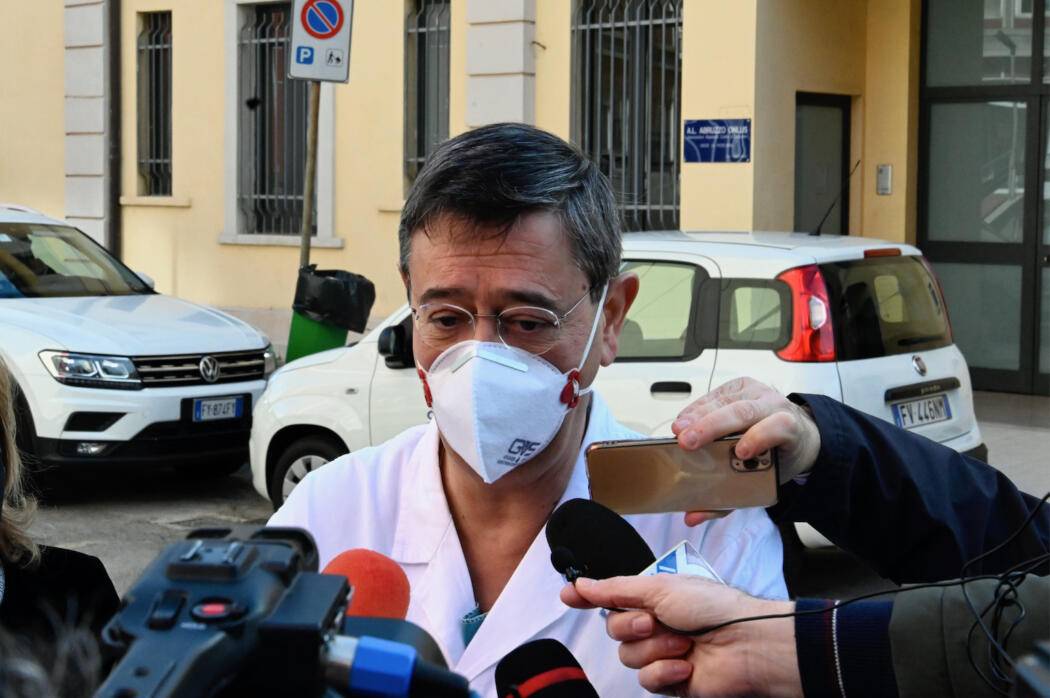 COVID, PARRUTI: “A PESCARA CALO A PICCO DEI RICOVERI IN TERAPIA INTENSIVA”