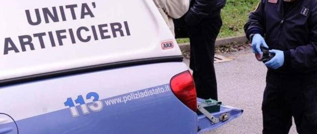 ALLARME BOMBA CHIETI, FATTO BRILLARE TROLLEY SOSPETTO: CONTENEVA SCARPE