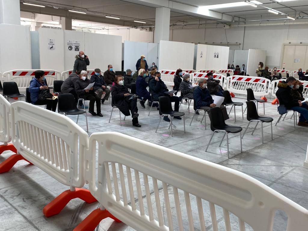 COVID: A PESCARA 6 GIORNI DI OPEN DAY VACCINI PER OVER 60
