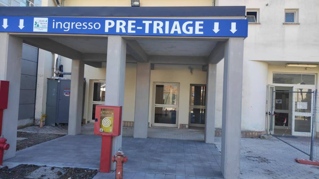 COVID, OSPEDALE SULMONA: INAUGURATO NUOVO PRE-TRIAGE