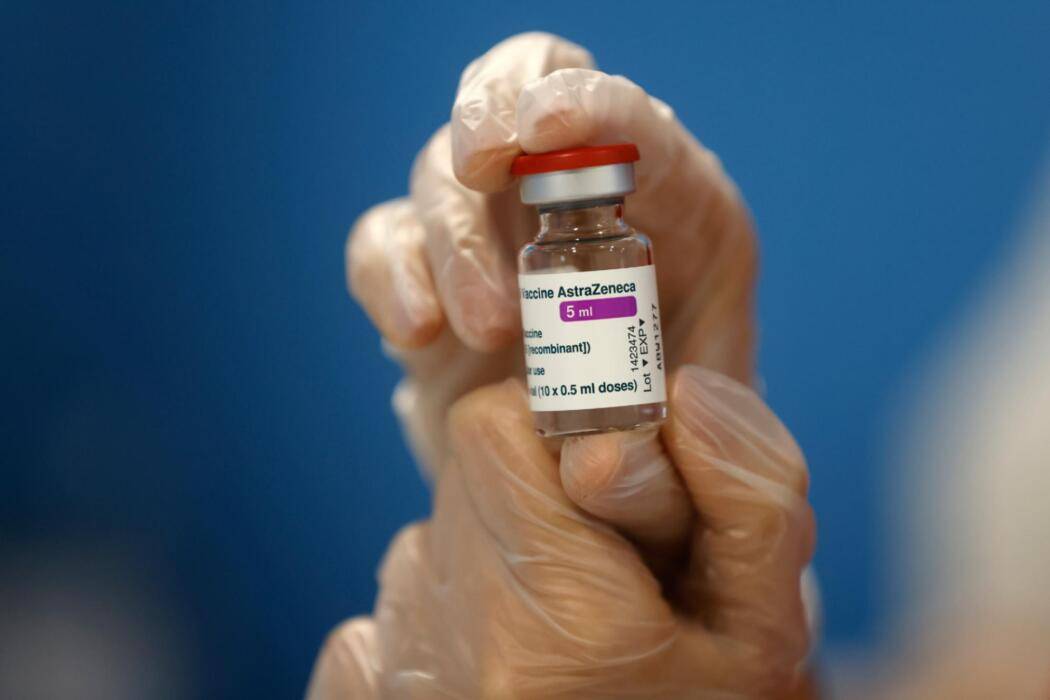 COVID, AIFA: SOSPENSIONE PRECAUZIONALE ASTRAZENECA, STOP VACCINAZIONI