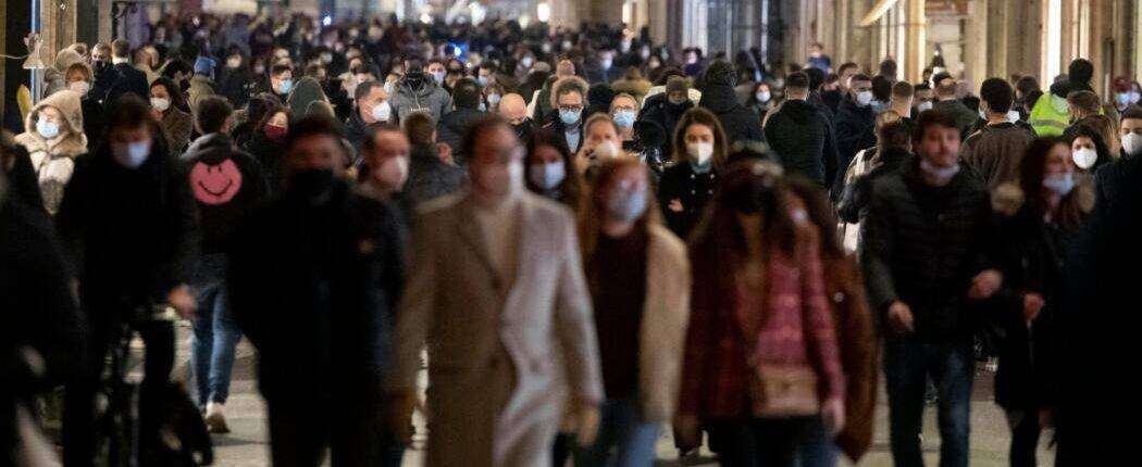 CORONAVIRUS, IN ITALIA 25.735 POSITIVI E 386 VITTIME