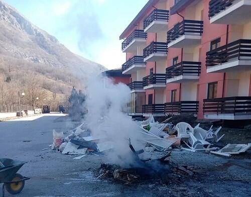 ACCENDE ROGO NEL PARCO NAZIONALE D’ABRUZZO, SANZIONATO A OPI