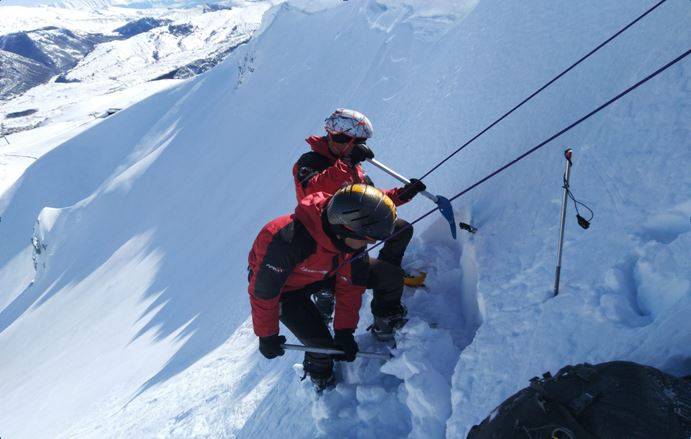 GRAN SASSO, IL PASSO POSSIBILE: “NESSUN INTERVENTO CONTRO VALANGHE E MANCATO UTILIZZO RESTART”