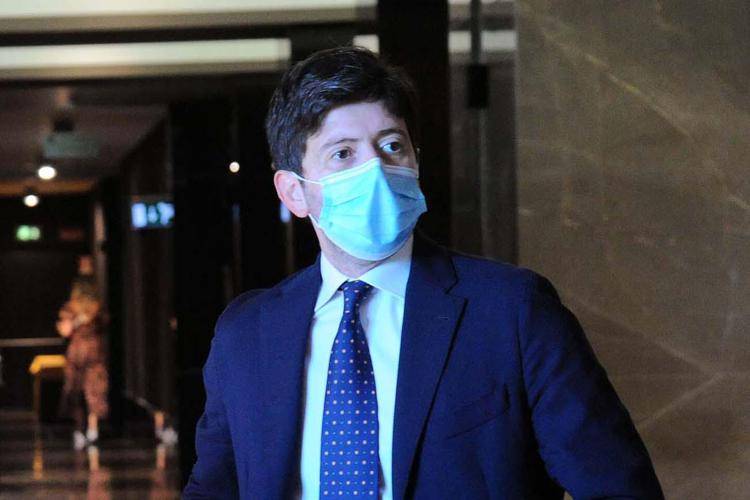 ASTRAZENECA, SPERANZA: “FIDUCIA CHE EMA POSSA CHIARIRE TUTTO PRESTO”