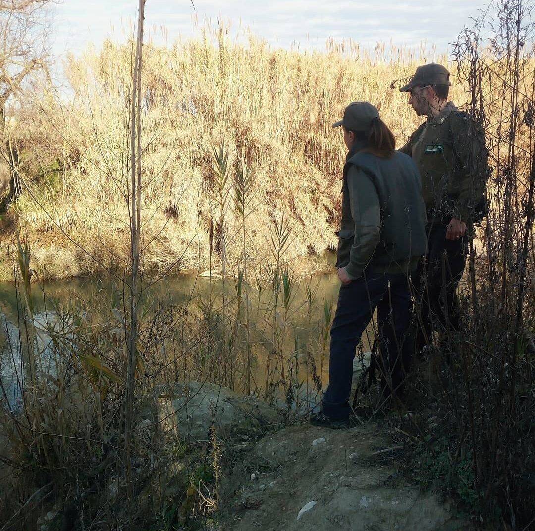 PESCARA: DENUNCE PER ACQUE NERE NEL FIUME, WWF RINGRAZIA CARABINIERI FORESTALI