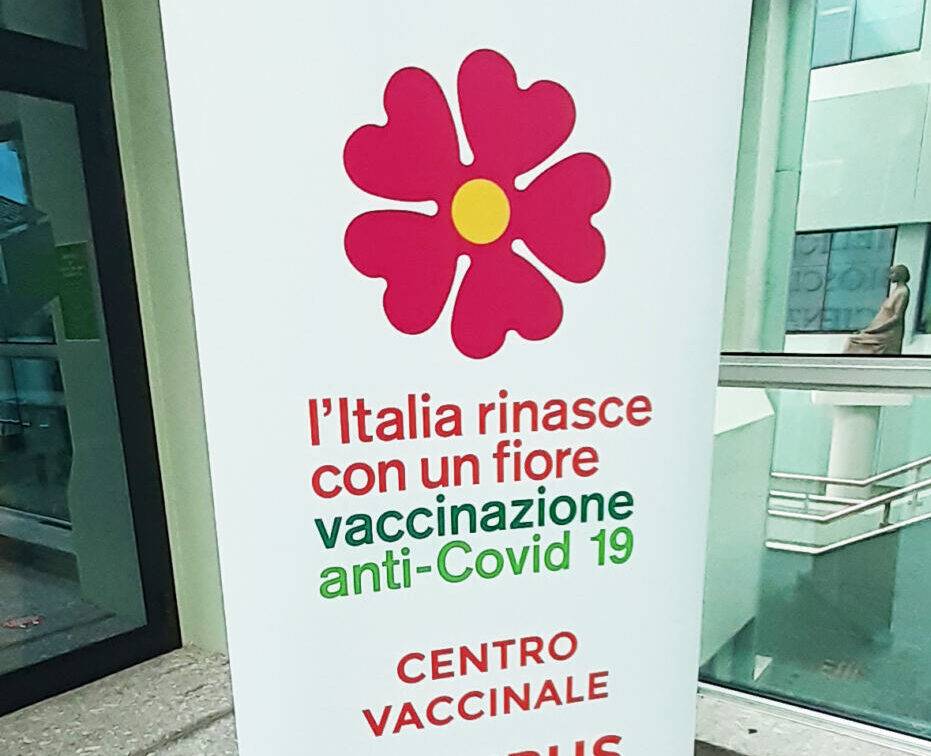 COVID: PRIME OTTOCENTO DOSI SOMMINISTRATE IN HUB UNIVERSITA’ TERAMO