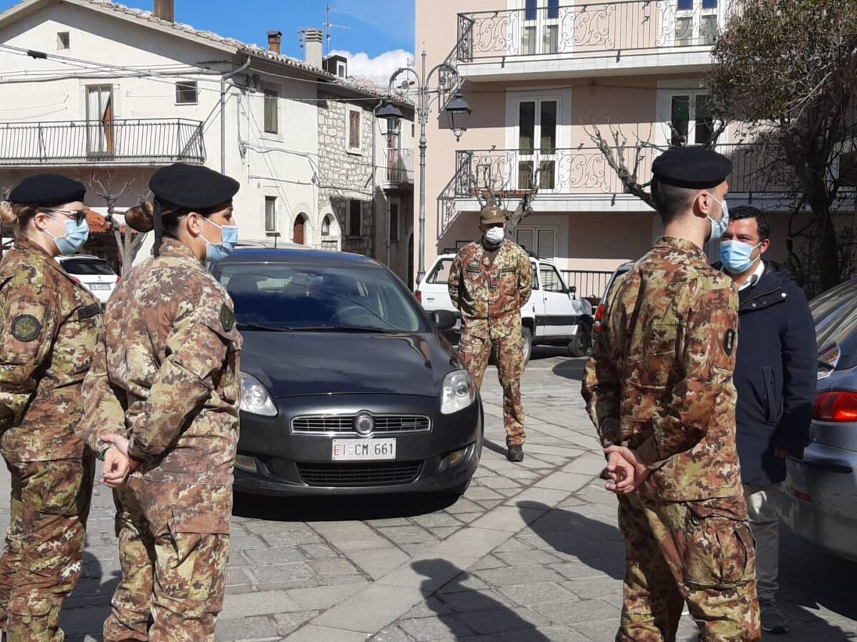 COVID, NELLE AREE INTERNE DEL CHIETINO VACCINI A DOMICILIO CON LA TASK FORCE DELL’ESERCITO