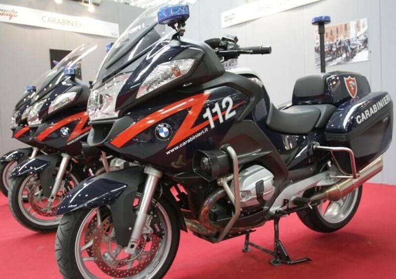 PESCARA, TENTA L’ENNESIMO FURTO CON SPACCATA: ARRESTATO DAI CARABINIERI MOTOCICLISTI