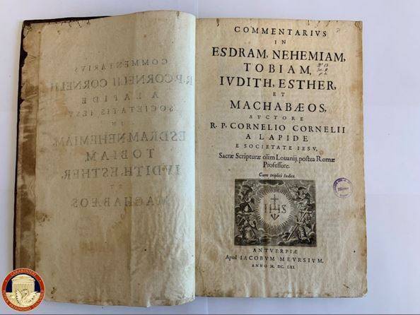 SULMONA: I CARABINIERI RESTITUISCONO PREZIOSO LIBRO DEL 1661 AL CONVENTO DI SAN GIULIANO