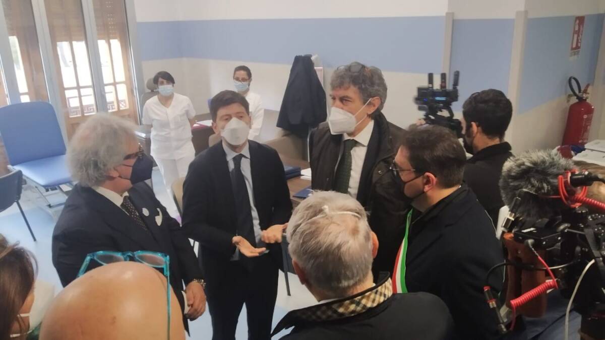 COVID, MARSILIO: “DAL 26 APRILE ABRUZZO RAGIONEVOLMENTE IN ZONA GIALLA”