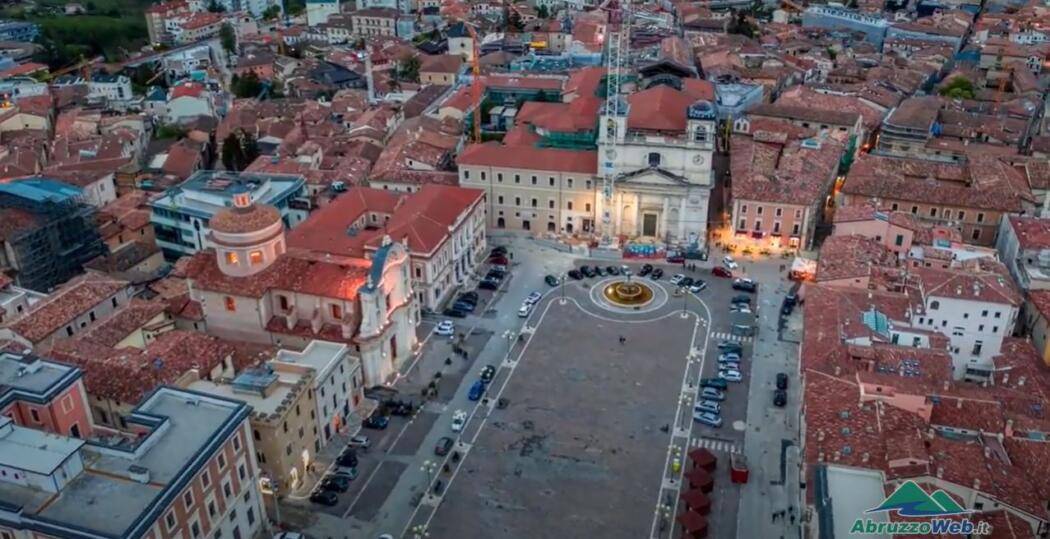 MOVIDA L’AQUILA: COMITATO 3E32, “CITTA’ CON UN GRANDE BUCO AL CENTRO”