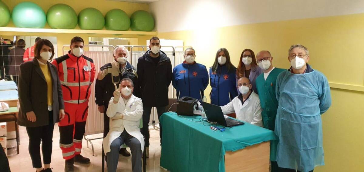CAMPLI, VACCINATO IL 25 PER CENTO DELLA POPOLAZIONE: “DISPONIBILI PER SOMMINISTRAZIONI A DOMICILIO”