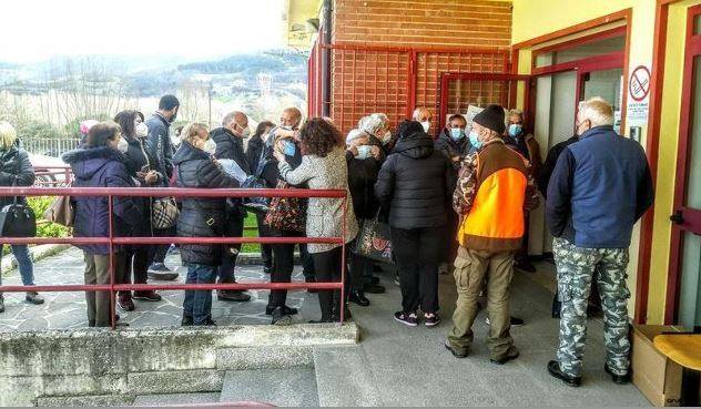 COVID: “A MONTEREALE ANZIANI AMMASSATI IN ATTESA DEI VACCINI”