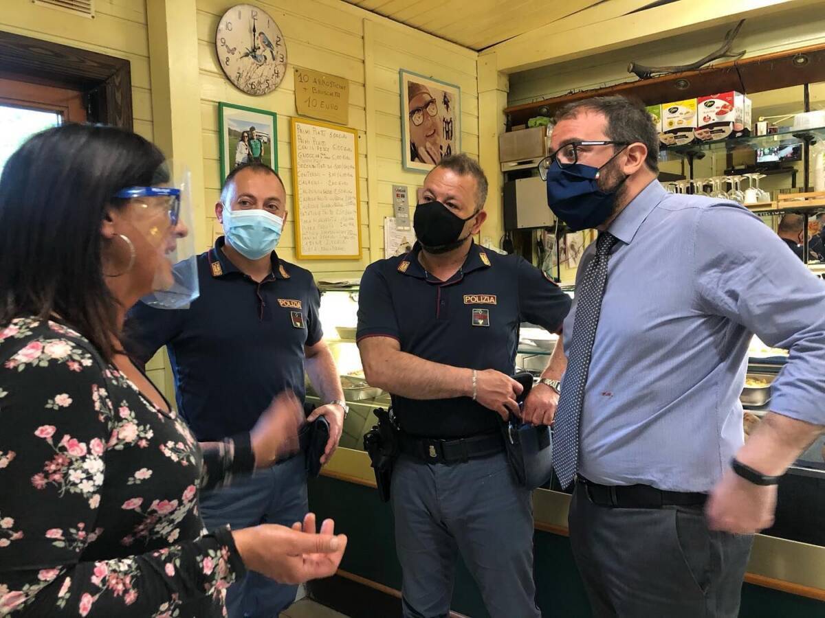 L’AQUILA: FURTO CON SCASSO ALLA ROSTICCERIA DA STEFANIA, LA SOLIDARIETA’ DEL SINDACO BIONDI