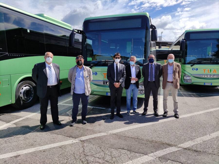 TUA, SEI NUOVI BUS DI NUOVA GENERAZIONE IN SERVIZIO IN PROVINCIA DELL’AQUILA