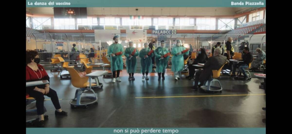 COVID, A SOSTEGNO DELLA CAMPAGNA VACCINALE DA VASTO ARRIVA UNA “TAMMURIATA”