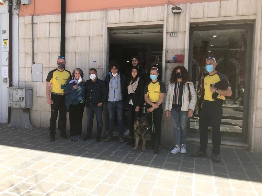 GUARDIA DI FINANZA, IL SAGF L’AQUILA VISITA LA FAMIGLIA DI GIANMARCO DEGNI