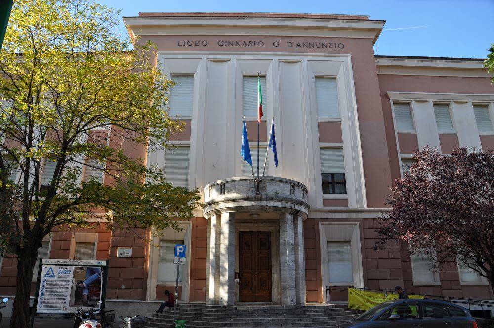 OVER 65 A SCUOLA DI WEB AL LICEO D’ANNUNZIO, LABORATORI ASSOCIAZIONE “DOMENICO ALLEGRINO”