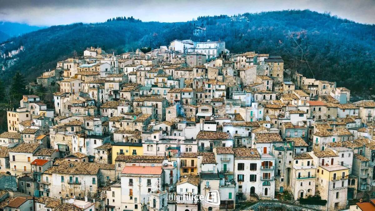LU LOPE: A PRETORO RACCONTI, MUSICHE E CANTI DURANTE TREKKING URBANO