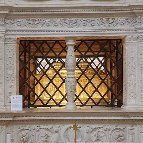 L’AQUILA: URNA DI SAN BERNARDINO DA SIENA RIAPERTA IL 19 MAGGIO