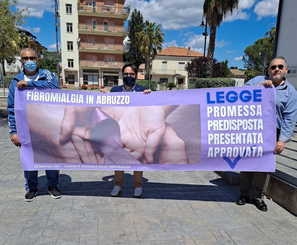 GIORNATA MONDIALE FIBROMIALGIA, D’INCECCO: ” LUCE VIOLA ACCESA DUE MESI DA GRUPPO CONSILIARE LEGA”