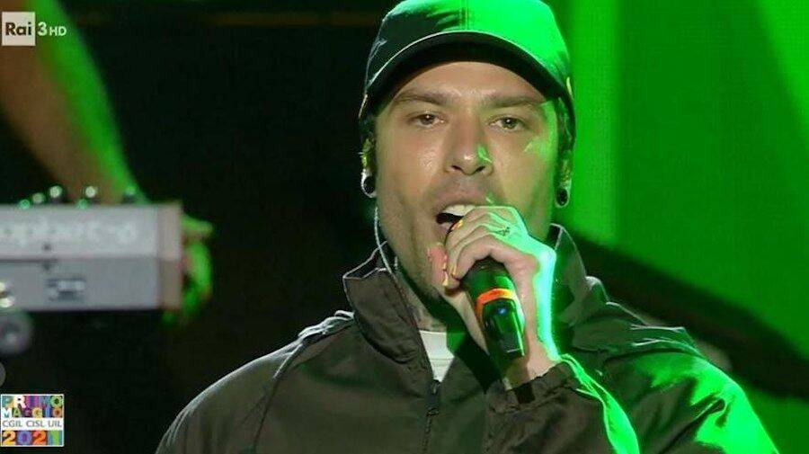 FEDEZ AL CONCERTO DEL PRIMO MAGGIO, BUFERA SULLA RAI: PD CHIEDE SCUSE, M5S: “ORA RIFORMA”