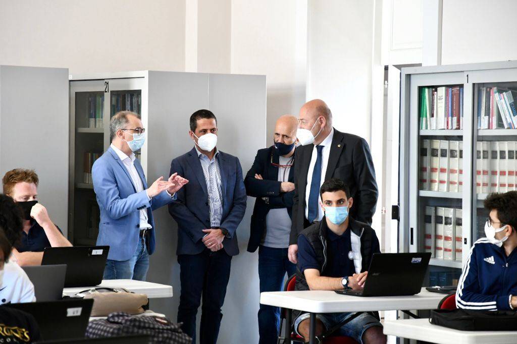 LANCIANO: DEPUTATO VACCA IN VISITA A ITS SISTEMA MECCANICA